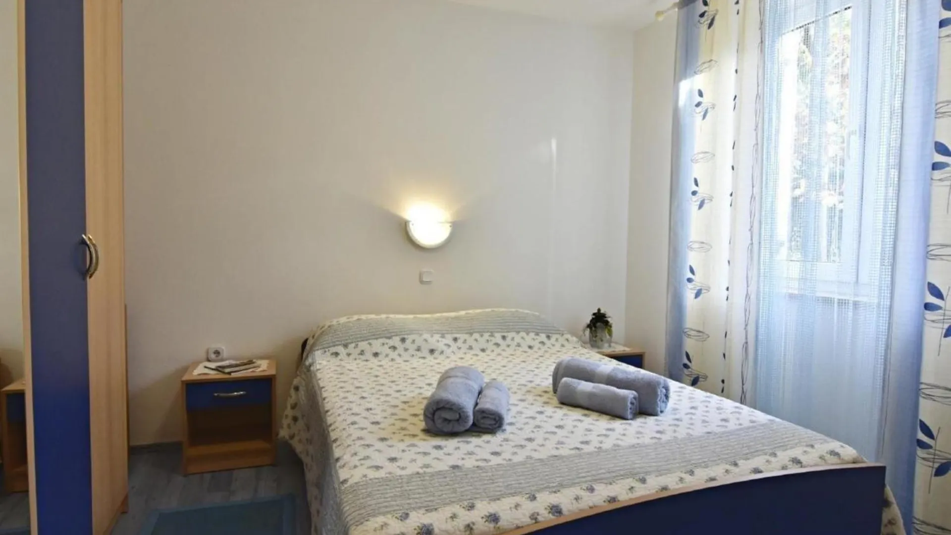 Apartment Wohnung In Zambratija Mit Gemeinsamem Grill