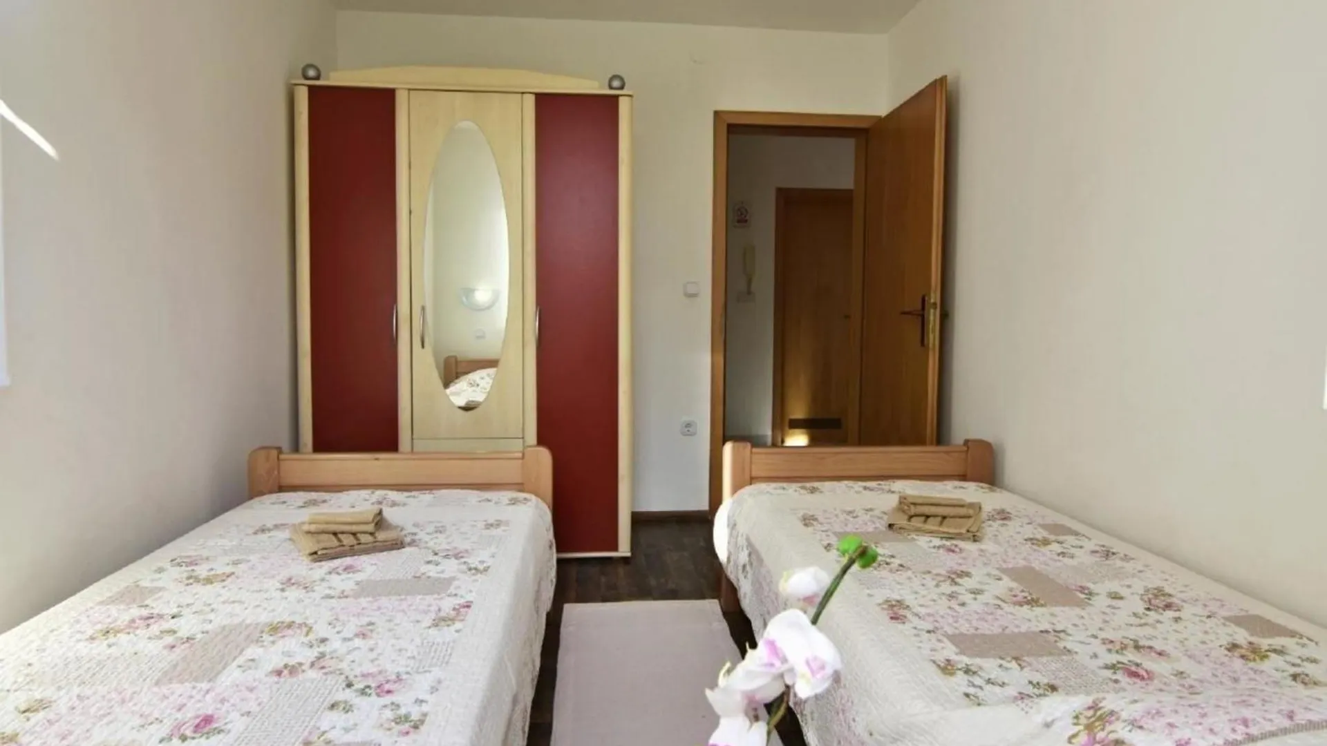 Wohnung In Zambratija Mit Gemeinsamem Grill Apartment Zambratija (Istria)